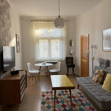Vintage Brussels Style On 4 *