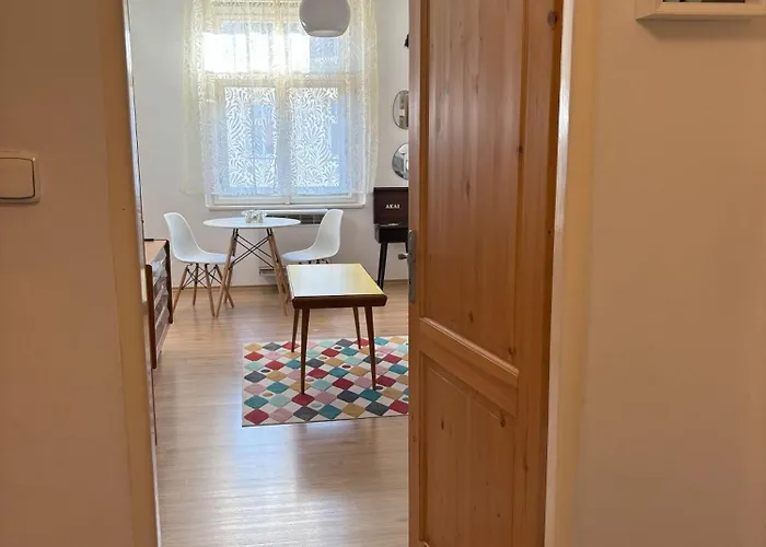 Vintage Brussels Style On 4 Apartamento