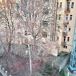 Vintage Brussels Style On 4 Apartment
